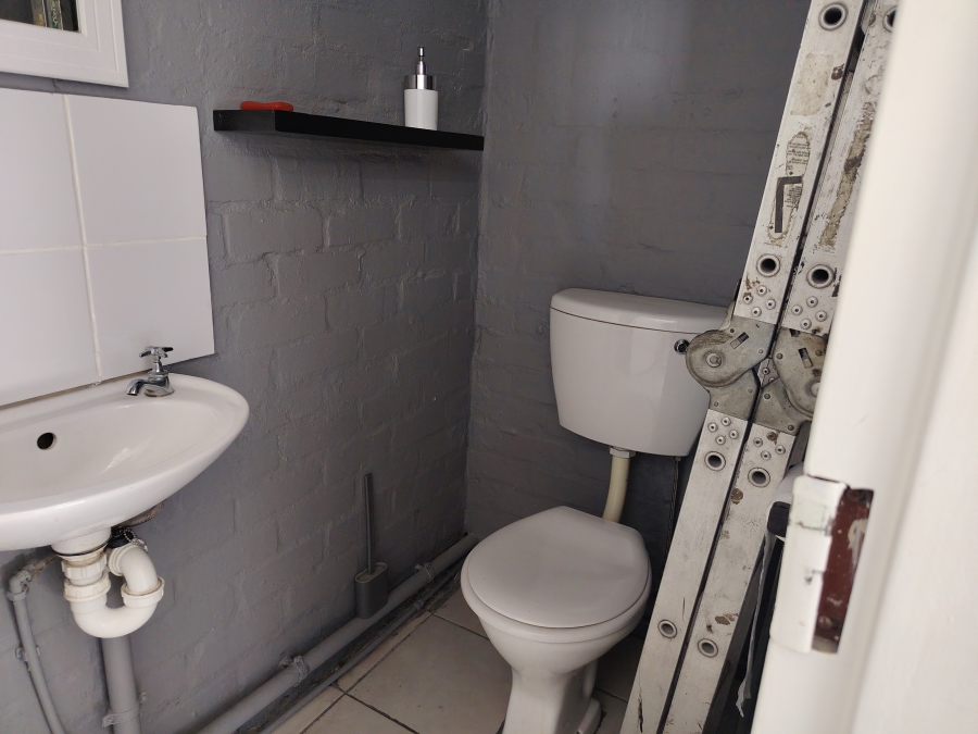 Commercial Property for Sale in Somerset West Business Park Western Cape